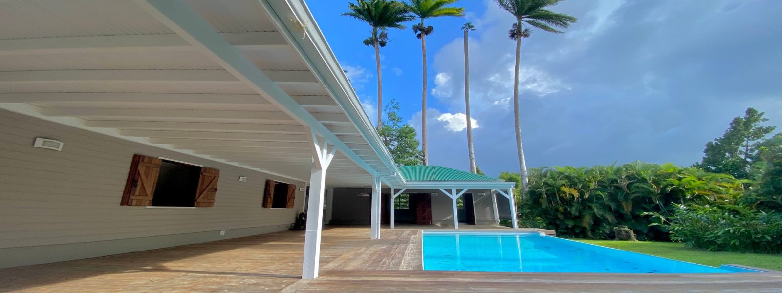 Villa Contemporaine – 4 Chambres – Piscine – Petit-Bourg