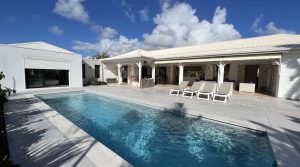 Magnifique villa ZEN avec accès plage!
