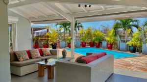 CHARMANTE VILLA 4 CHAMBRES – PISCINE – BAIE MAHAULT