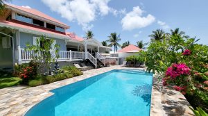 Villa vue mer avec piscine, bungalow T2 et appartement T2 – Saint-François