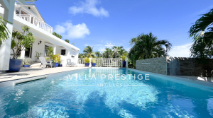 Villa 6 pièces avec un T2 – Quartier recherché – SAINT-FRANÇOIS