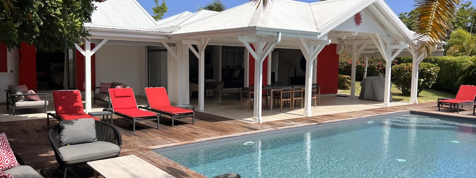 Villa de grand standing – Vue dégagée et proche centre ville