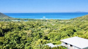 VILLA CREOLE DE CARACTERE AVEC VUE MER – PISCINE – DESHAIES